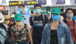 Huy động 2 chuyến bay đưa hơn 400 du khách rời Đà Nẵng