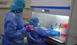 Trộm đồ bảo hộ y tế trong bệnh viện vì nhầm là áo mưa, thanh niên lĩnh trái đắng khi nhiễm Covid-19