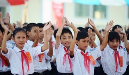 Tin tức giáo dục 24h mới nhất hôm nay: 33 trường lùi lịch tựu trường, thêm 14 trường nghỉ học
