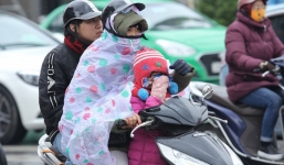 Không khí lạnh kết hợp vùng áp thấp bao trùm miền Bắc, đề phòng mưa dông gió giật