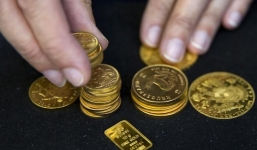 Giá vàng, dự báo giá vàng mới nhất ngày 24/10: Lặng sóng chờ cú bật trong phiên cuối tuần ảm đạm