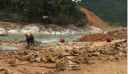 Tạm dừng tìm kiếm người mất tích ở thuỷ điện Rào Trăng 3 do mưa lớn