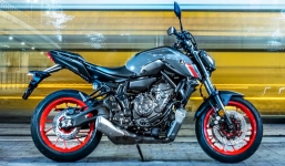 Yamaha Exciter run sợ trước vẻ bề thế lấn lướt của 'đàn em', giá lại ngọt đến không tưởng