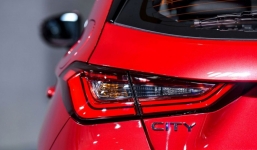 Tình địch Toyota Yaris, Honda City hatchback sẽ làm mưa làm gió với 'nhan sắc mê ly' đến từng centimet