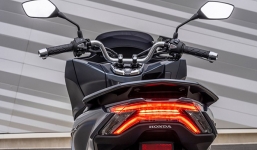 Honda SH bị 'qua mặt' bởi đàn em, lộ vũ khí bí mật ít ai ngờ đến