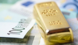 Cập nhật giá vàng mới nhất hôm nay 5/1: Bất ngờ lên đỉnh, nhà đầu tư nhận ngay 'vố hời'