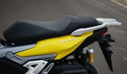 Honda SH 'toát mồ hôi' trước đối thủ mới 'nặng ký' với thiết kế sang xịn mịn