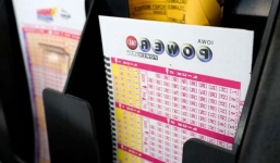 Thời vận lên ngôi, người đàn ông đột ngột trúng độc đắc gần 17 nghìn tỷ đồng lớn nhất nước Mỹ