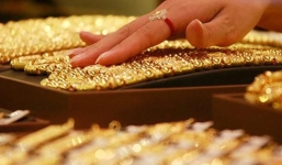 Cập nhật bảng giá vàng mới nhất hôm nay 31/1: Chênh lệch quá lớn, nhà đầu tư ôm đầu cầu cứu