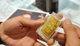 Cập nhật bảng giá vàng mới nhất hôm nay 15/3: Tiếp tục đà sụt giảm, nhà đầu tư găm chờ thời