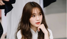 'Nàng thơ' của ĐH Kinh tế Quốc dân: Xinh như thiên thần với thành tích học tập siêu khủng