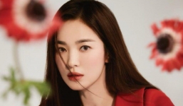 Song Hye Kyo tung loạt ảnh visual thương nhớ khi Song Joong Ki gặp 'vận đen'