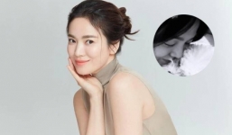 Song Hye Kyo vô tình để lộ nhan sắc thật, dân tình không khỏi tròn mắt