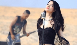 Trương Ngọc Ánh từ 'chân dài đóng phim' đến 'bà trùm' của điện ảnh Việt sau hơn 3 thập kỷ