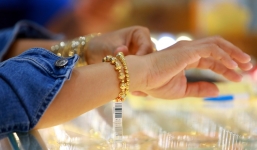 Bảng giá vàng hôm nay 8/9: Liên tục sụt giảm sâu bất chấp USD khởi sắc