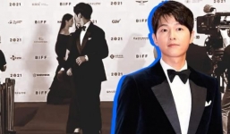 Song Joong Ki bị soi 'mặt dày' tán tỉnh bạn diễn, kịch bản y như với vợ cũ Song Hye Kyo