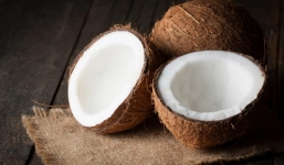 7 lợi ích tuyệt vời của cùi dừa không phải ai cũng biết