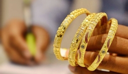 Giá vàng hôm nay 23/11: Vàng SJC tụt giảm, nhiều người bán tháo