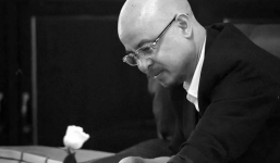 Đặng Lê Nguyên Vũ 'mượn sách tỏ bày' về 6 nỗi sợ hãi lớn nhất của đời người: Bản thân 'vua cafe Việt' cũng 'lặn ngụp' trong nó?