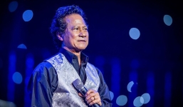 Vô cớ bị người vô gia cư nhận làm cha ruột, danh ca Chế Linh quyết 'trắng đen rõ ràng'