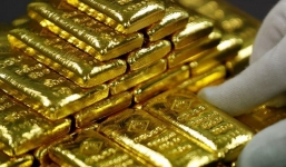 Giá vàng hôm nay 10/1: Vàng thế giới sụt giảm, vàng trong nước đảo chiều tăng mạnh