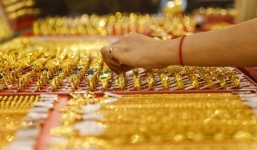 Giá vàng tăng vọt trước ngày vía Thần Tài