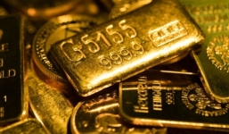 Giá vàng hôm nay 15/2: Tiếp tục leo đỉnh