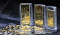 Giá vàng trưa ngày 10/3: Vàng trượt dốc khiến nhà đầu cơ khóc ròng