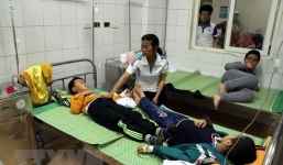 Tình hình sức khoẻ của 44 học sinh tiểu học ăn nhầm bột thông bồn cầu