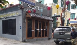 Niêm phong quán cà phê nghi có người nước ngoài đột tử sau khi hút bóng cười 