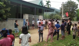 Nghịch tử cầm dao chém mẹ đẻ ở Hà Nội bị ngáo đá