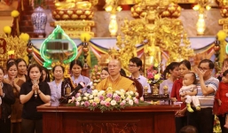 Trụ trì chùa Ba Vàng: Nếu tôi tham tiền đã cắt lốt ra bán khoán từ dưới cổng chùa lên đây