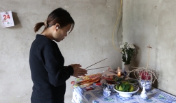 Nghi vợ lấy 500 nghìn đồng, chồng ném con mới đẻ xuống giếng