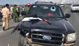 Đại úy CSGT bị tài xế tâm thần lái xe bán tải chèn ngã đã hy sinh