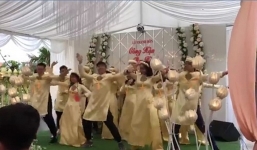 Hội bê tráp chịu chơi, quẩy ’sập sàn’ đám cưới bạn thân bằng điệu múa của Khá 'Bảnh'