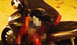 Va chạm giao thông, người đàn ông bị đâm gục chết trên xe máy ở Sài Gòn