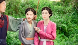 Dàn cầu thủ Việt bất ngờ hóa thân vào MV 'Anh ơi ở lại' của Chi Pu khiến fan thích thú