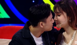 Mỹ nhân chuyển giới khiến hotboy ảnh có hành động bất ngờ ngay trên sóng truyền hình