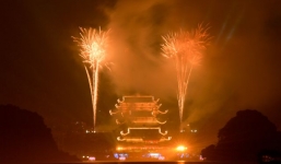 Màn pháo hoa huyền ảo mừng Đại lễ Phật đản Vesak tại chùa Tam Chúc