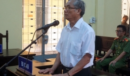 Yêu học trò cũ qua mạng xã hội, cựu giáo viên 60 tuổi lĩnh 2 năm tù