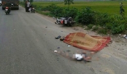 Xe máy cố tình vượt ẩu, tài xế chết thảm dưới bánh xe container