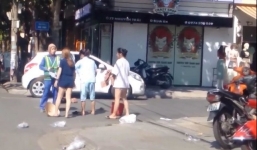 Đã nộp phạt và công khai xin lỗi, chủ shop đánh nữ lao công bất ngờ 'lật kèo'