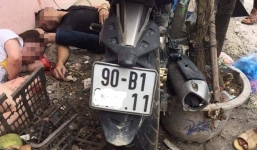 Xe máy tông trúng cột điện, cặp đôi không đội MBH nguy kịch