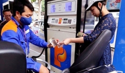 Giá xăng dầu giảm lần thứ 3 liên tiếp từ chiều ngày 17/6 