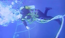 Vụ 9 ngư dân mất tích: Bắt đầu trục tàu cá Nghệ An bị chìm ở Bạch Long Vỹ