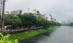 Sự thay đổi của sông Tô Lịch sau bão số 3 khiến người dân ngỡ ngàng