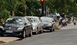 Vụ lấy xe công đi đám cưới con Trưởng đoàn ĐBQH: Chỉ kiểm điểm rút kinh nghiệm