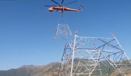 Đây là cách mà các nước tiên tiến dựng trồng cột điện cao thế