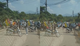 Lại thêm đoàn xe phượt thủ tự ý chặn đường để di chuyển qua ngã 3