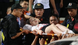 Người bắn pháo sáng khiến nữ PV bị thương ở Hàng Đẫy có thể bị truy cứu